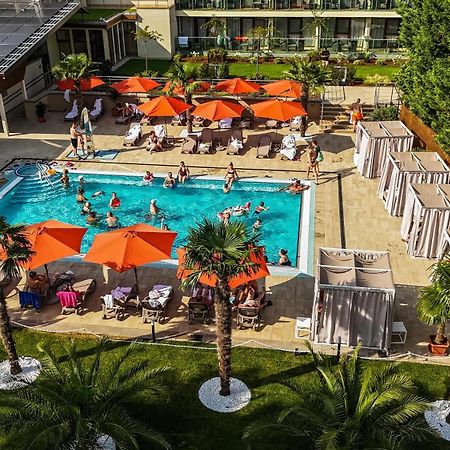 Wellness Hotel Гюла Екстериор снимка
