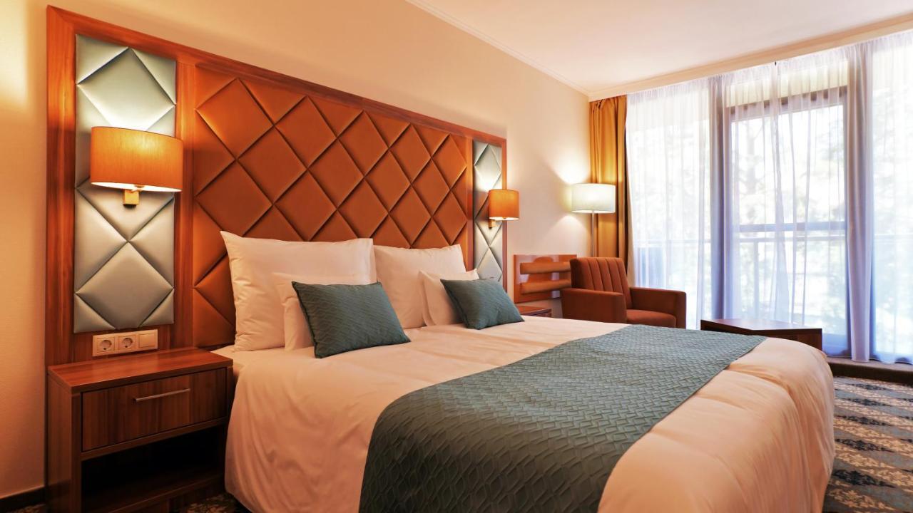 Wellness Hotel Гюла Екстериор снимка