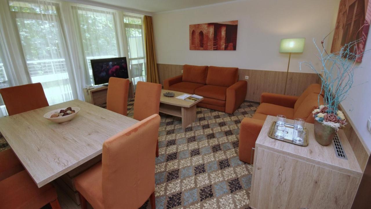 Wellness Hotel Гюла Екстериор снимка
