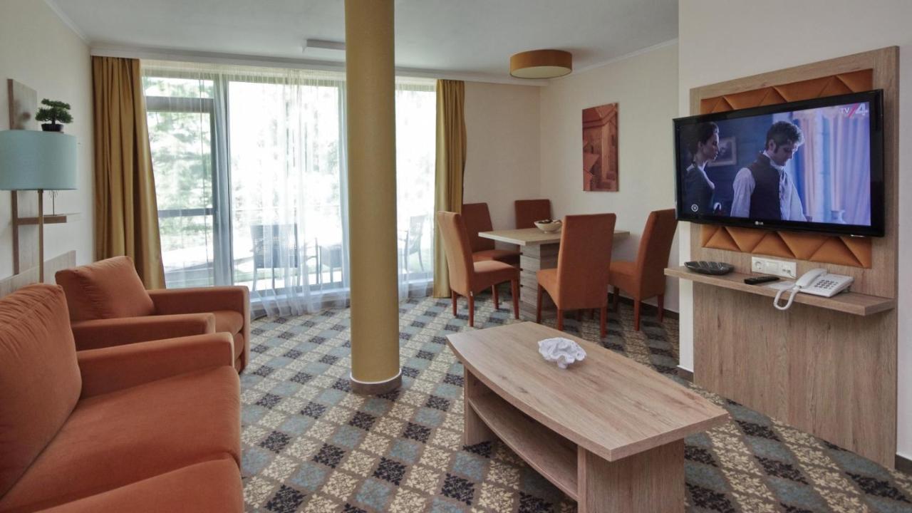 Wellness Hotel Гюла Екстериор снимка