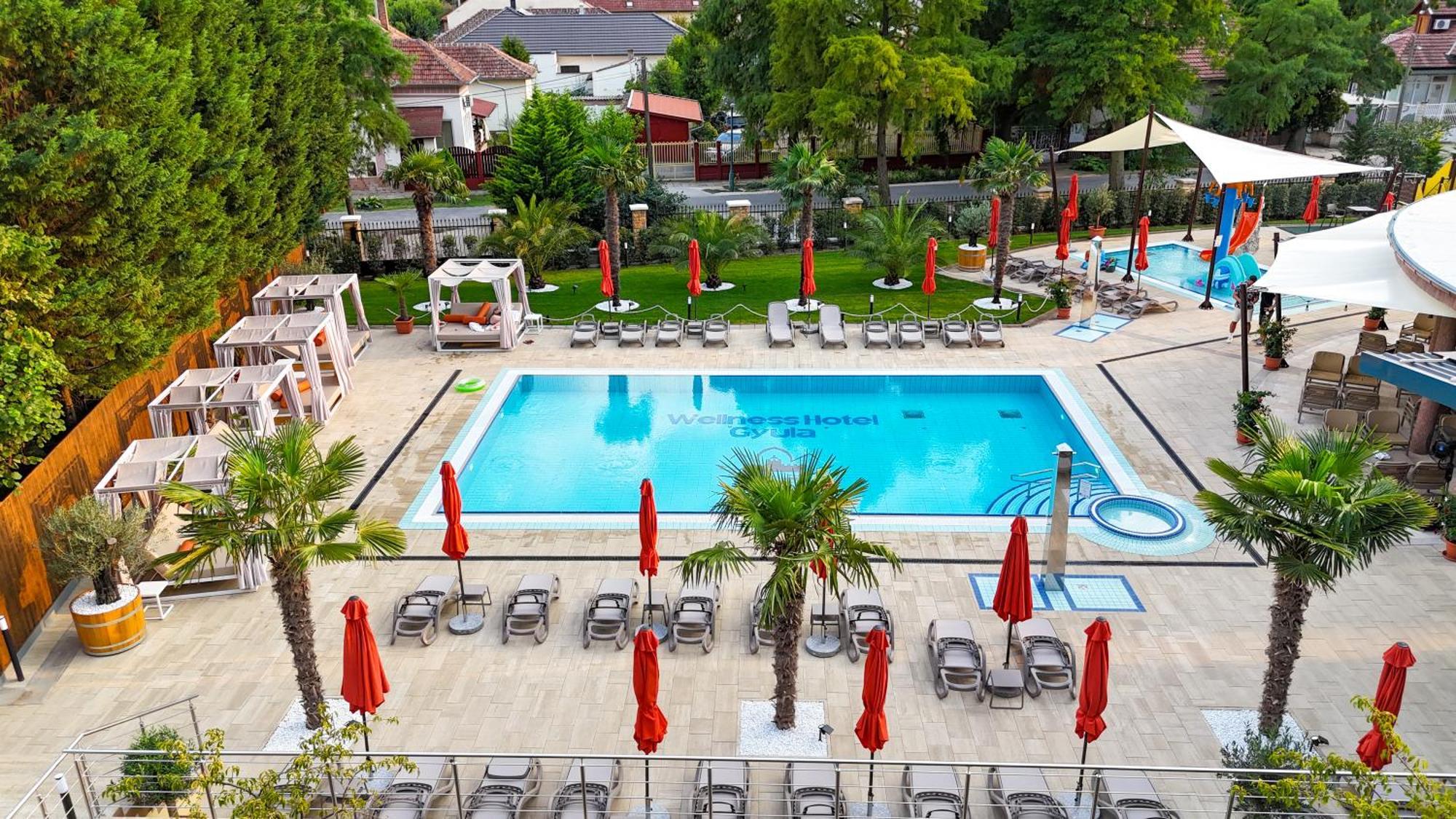 Wellness Hotel Гюла Екстериор снимка