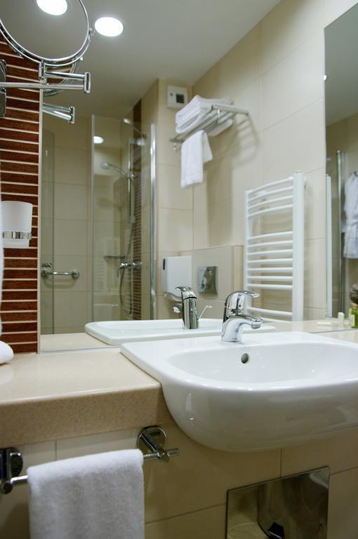 Wellness Hotel Гюла Стая снимка